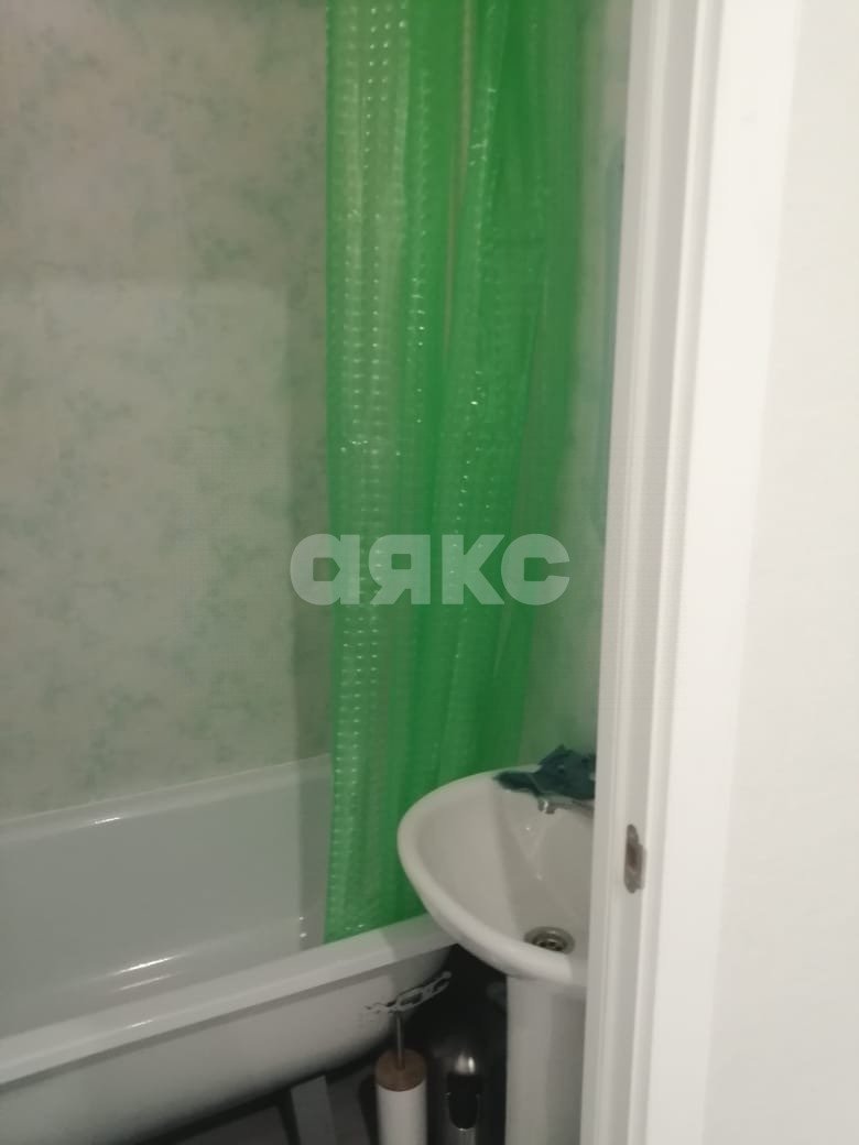 Фото №6: 1-комнатная квартира 13 м² - Липецк, Октябрьский округ, мкр. Манеж, ул. 50 лет НЛМК, 13