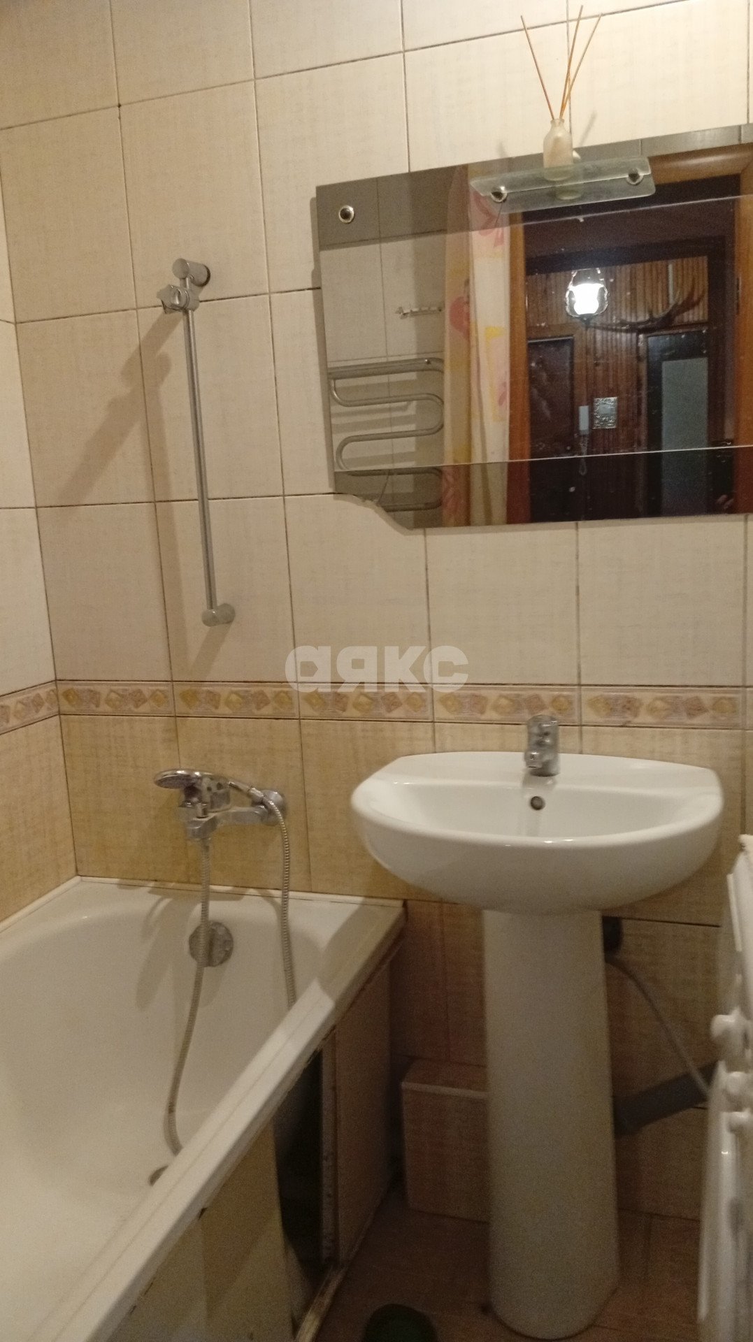 Фото №2: 3-комнатная квартира 61 м² - Липецк, Октябрьский округ, мкр. 23-й, ул. П.И. Смородина, 22